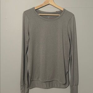 VARLEY: SilverGrey long sleeve Tee. Athletic top. Small. EUC.
